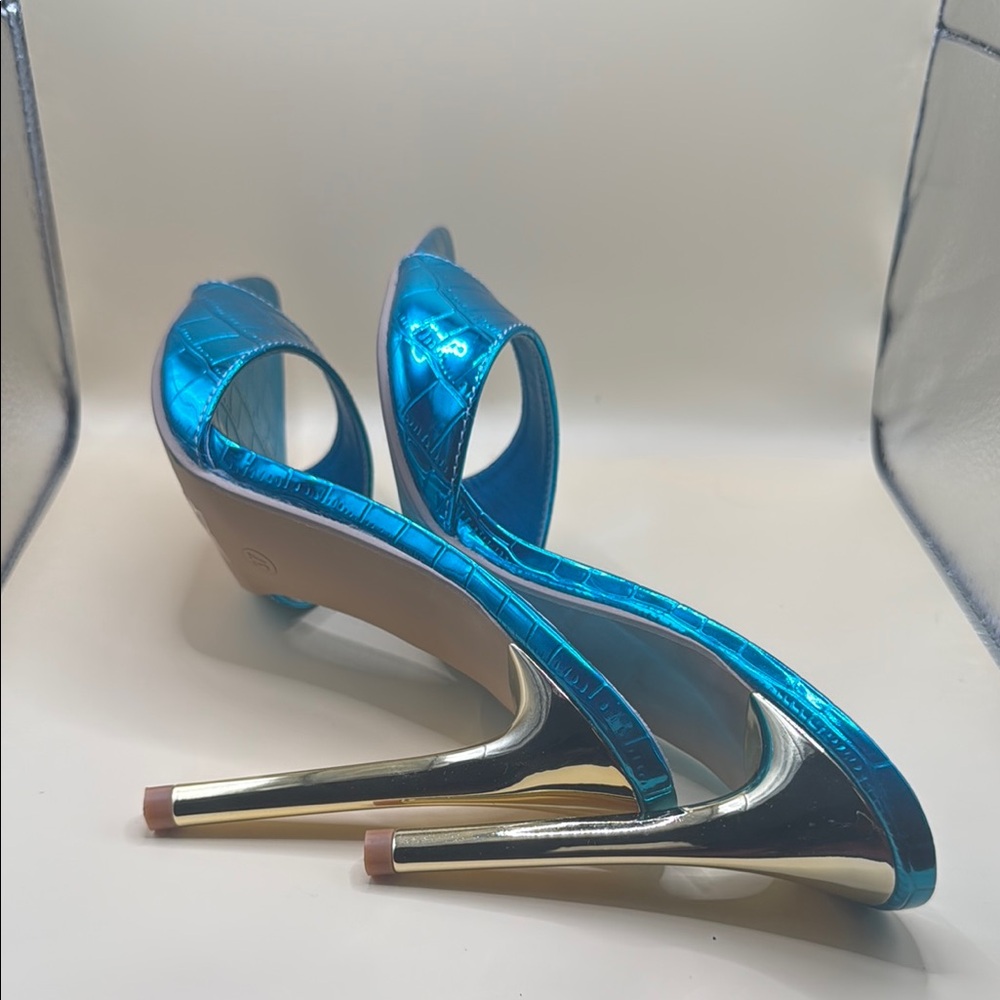 SHEIN Shiny Blue Heels